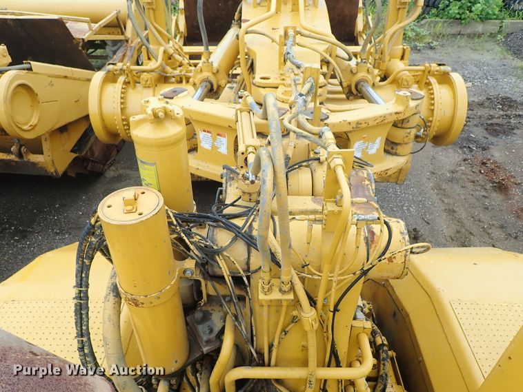 image for item DE5548 1989 Caterpillar 631E conventional scraper