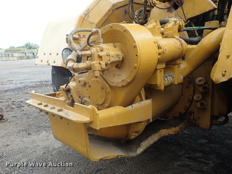 image for item DE5548 1989 Caterpillar 631E conventional scraper