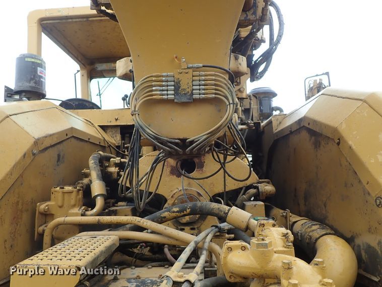 image for item DE5548 1989 Caterpillar 631E conventional scraper