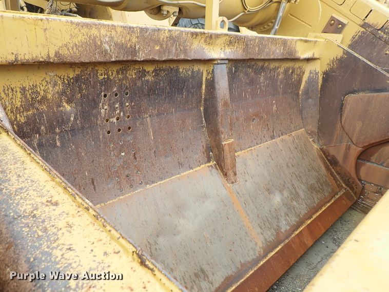 image for item DE5548 1989 Caterpillar 631E conventional scraper