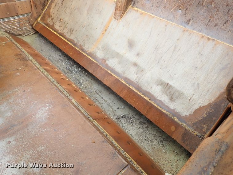 image for item DE5548 1989 Caterpillar 631E conventional scraper