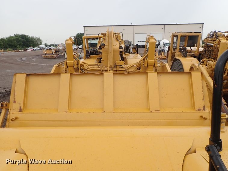 image for item DE5548 1989 Caterpillar 631E conventional scraper