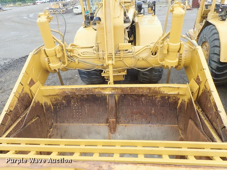 image for item DE5548 1989 Caterpillar 631E conventional scraper