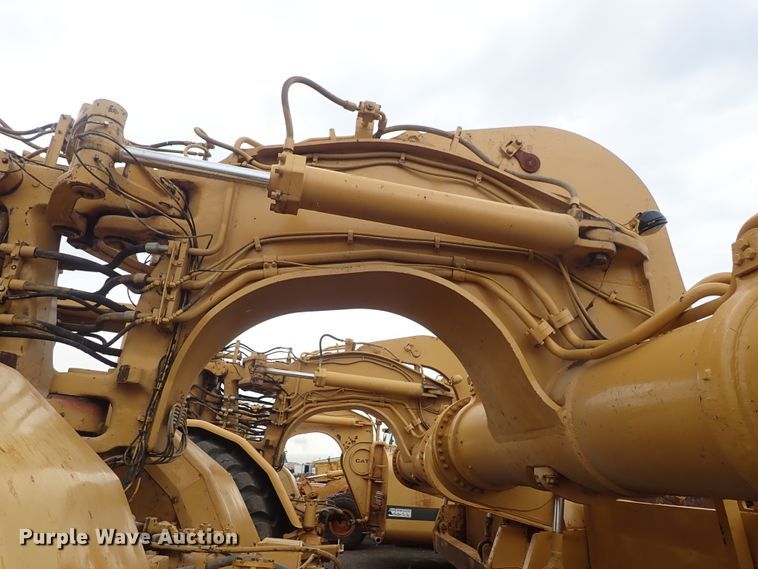image for item DE5548 1989 Caterpillar 631E conventional scraper