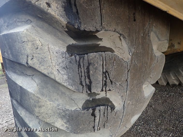 image for item DE5548 1989 Caterpillar 631E conventional scraper