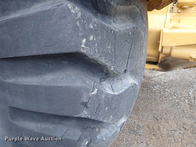 image for item DE5548 1989 Caterpillar 631E conventional scraper