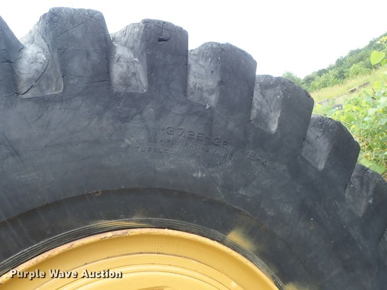 image for item DE5548 1989 Caterpillar 631E conventional scraper