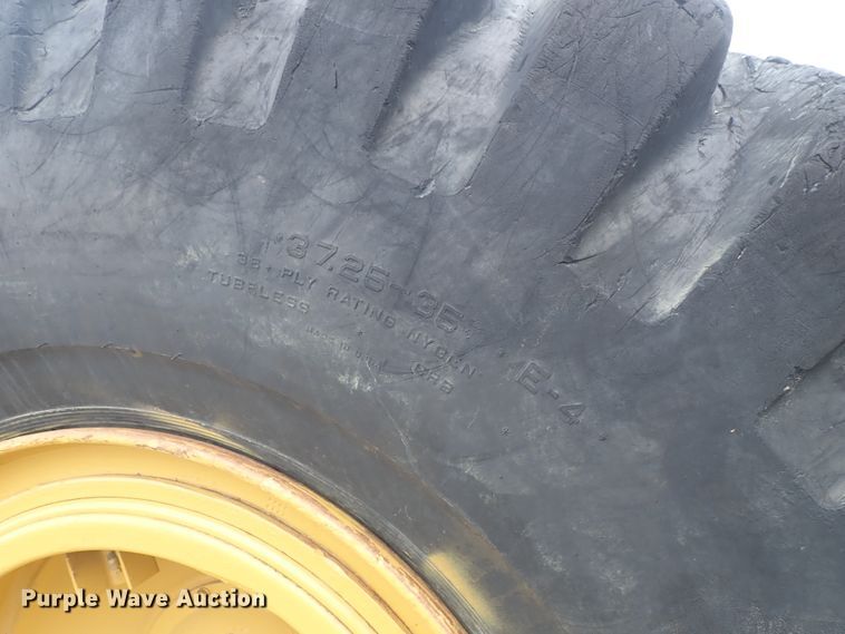 image for item DE5548 1989 Caterpillar 631E conventional scraper