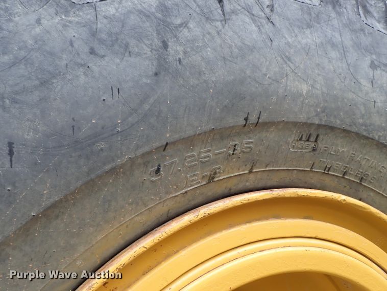 image for item DE5548 1989 Caterpillar 631E conventional scraper