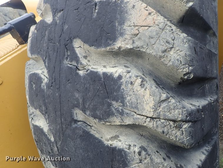 image for item DE5548 1989 Caterpillar 631E conventional scraper