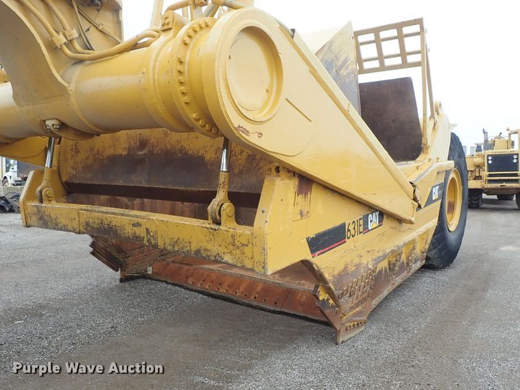 image for item DE5548 1989 Caterpillar 631E conventional scraper