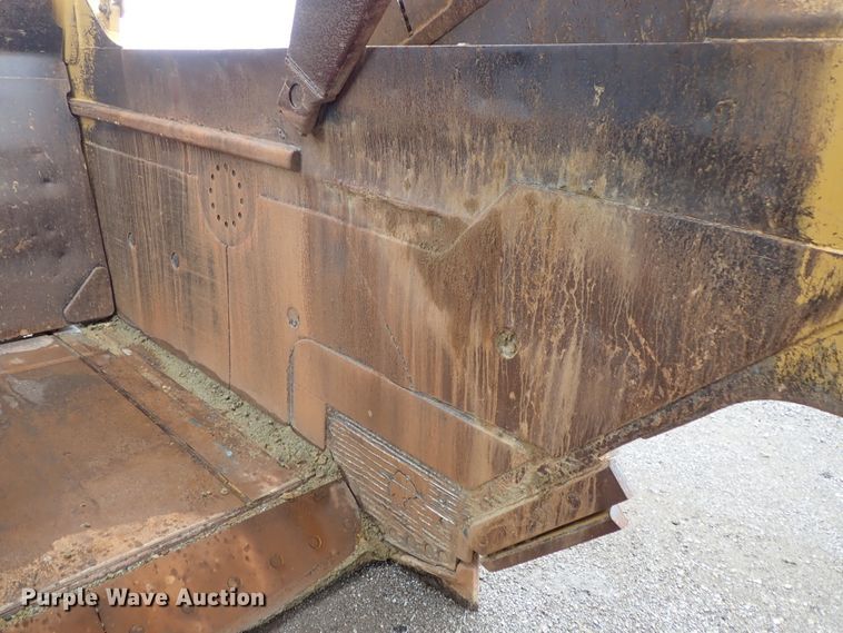 image for item DE5548 1989 Caterpillar 631E conventional scraper