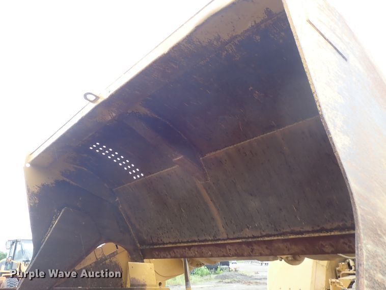 image for item DE5548 1989 Caterpillar 631E conventional scraper