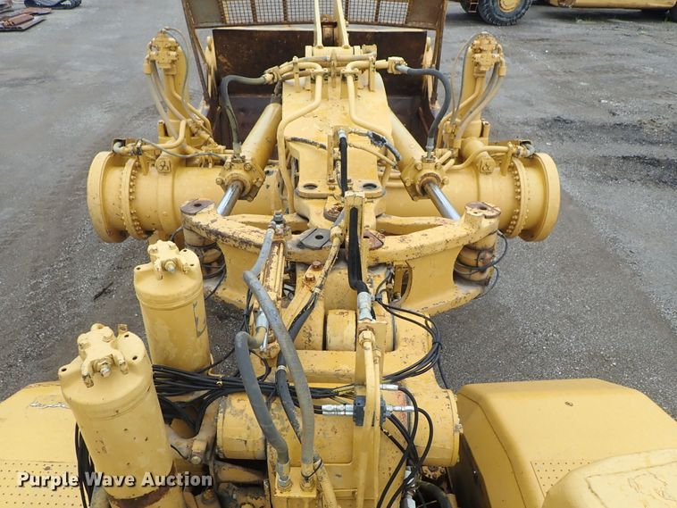 image for item DE5549 1988 Caterpillar 631E conventional scraper