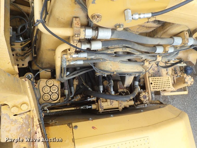 image for item DE5549 1988 Caterpillar 631E conventional scraper