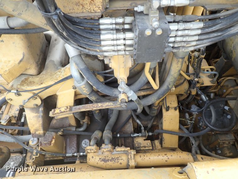 image for item DE5549 1988 Caterpillar 631E conventional scraper