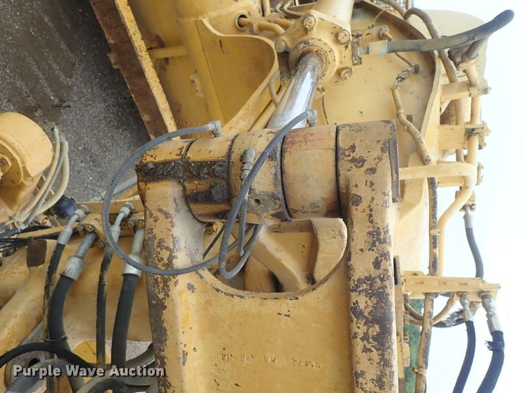 image for item DE5549 1988 Caterpillar 631E conventional scraper