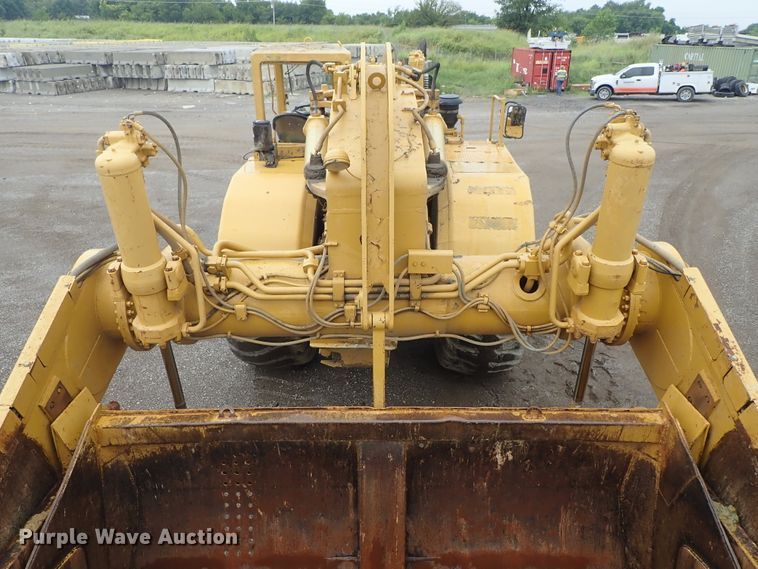 image for item DE5549 1988 Caterpillar 631E conventional scraper