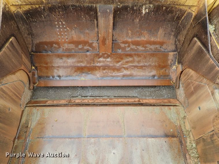 image for item DE5549 1988 Caterpillar 631E conventional scraper