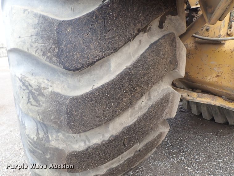 image for item DE5549 1988 Caterpillar 631E conventional scraper