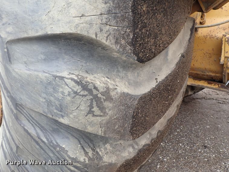 image for item DE5549 1988 Caterpillar 631E conventional scraper