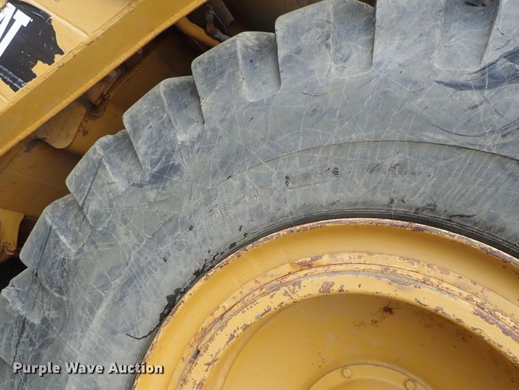 image for item DE5549 1988 Caterpillar 631E conventional scraper