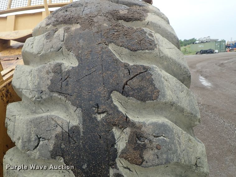 image for item DE5549 1988 Caterpillar 631E conventional scraper