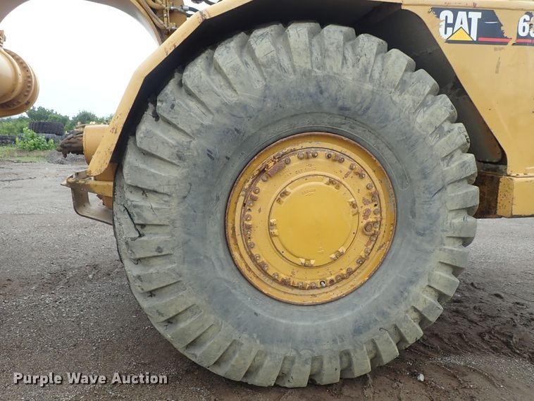 image for item DE5549 1988 Caterpillar 631E conventional scraper