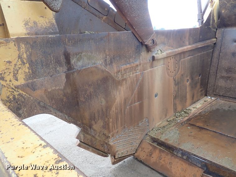 image for item DE5549 1988 Caterpillar 631E conventional scraper