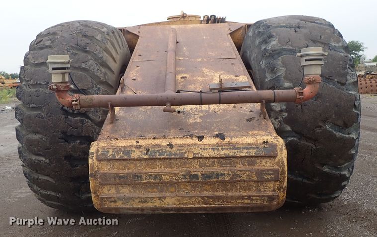 image for item DE5550 1976 Caterpillar 631D water wagon