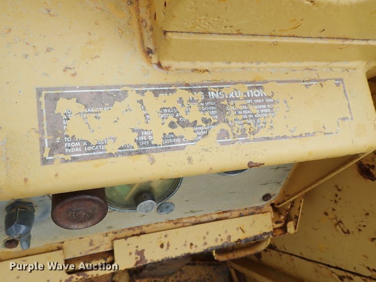 image for item DE5550 1976 Caterpillar 631D water wagon