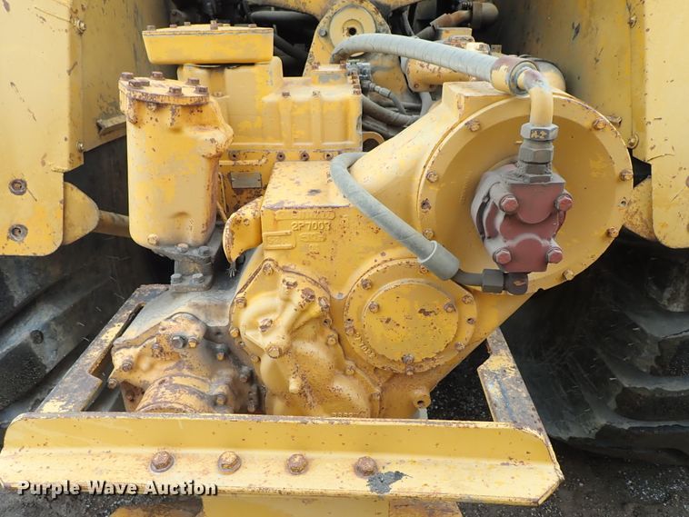 image for item DE5550 1976 Caterpillar 631D water wagon