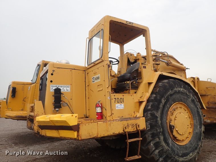 image for item DE5550 1976 Caterpillar 631D water wagon