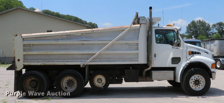 image for item DE8231 2004 Sterling Acterra dump truck