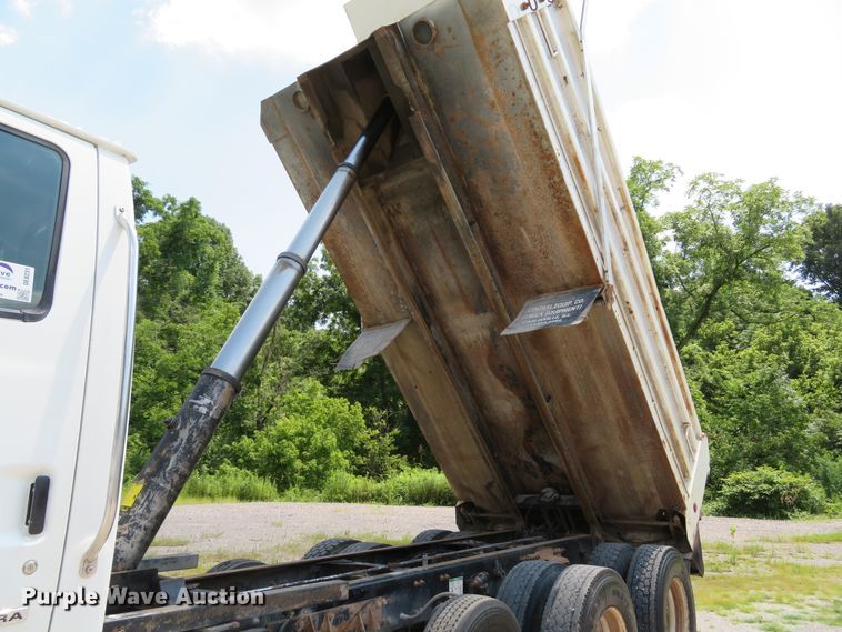 image for item DE8231 2004 Sterling Acterra dump truck