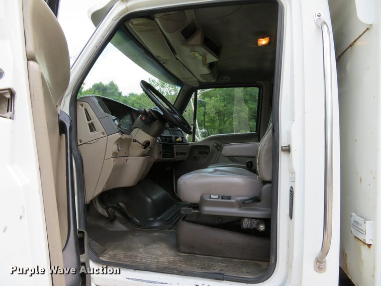 image for item DE8231 2004 Sterling Acterra dump truck