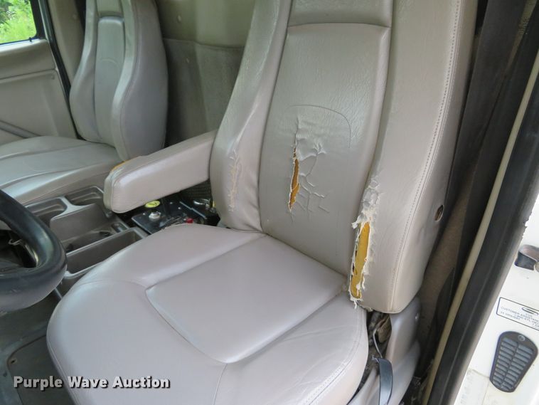 image for item DE8231 2004 Sterling Acterra dump truck