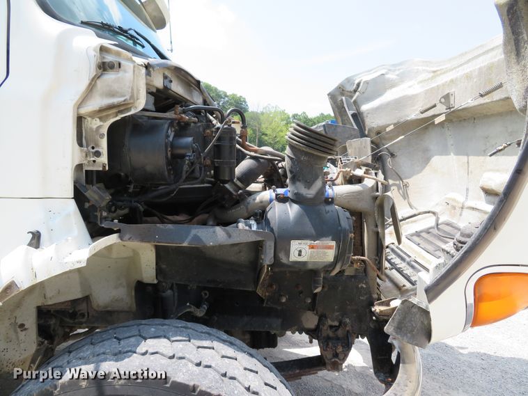 image for item DE8231 2004 Sterling Acterra dump truck