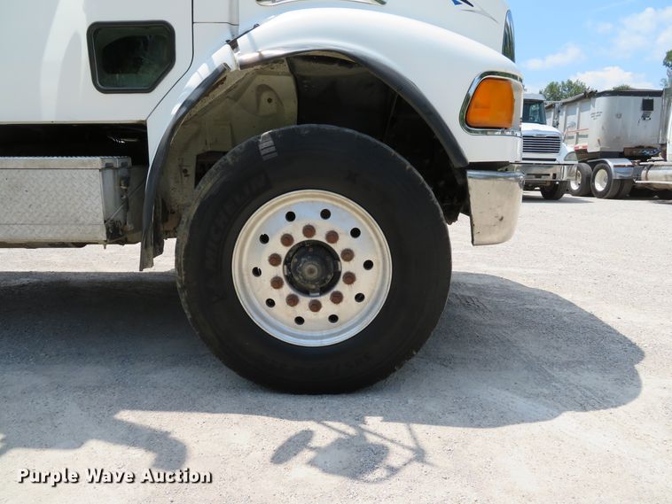 image for item DE8231 2004 Sterling Acterra dump truck