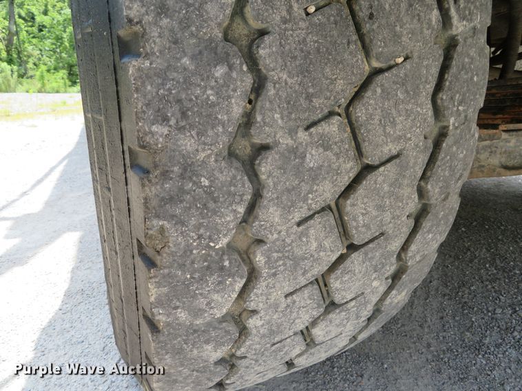 image for item DE8231 2004 Sterling Acterra dump truck