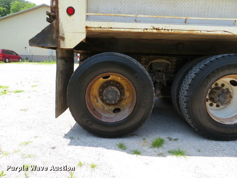 image for item DE8231 2004 Sterling Acterra dump truck