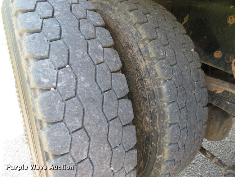 image for item DE8231 2004 Sterling Acterra dump truck