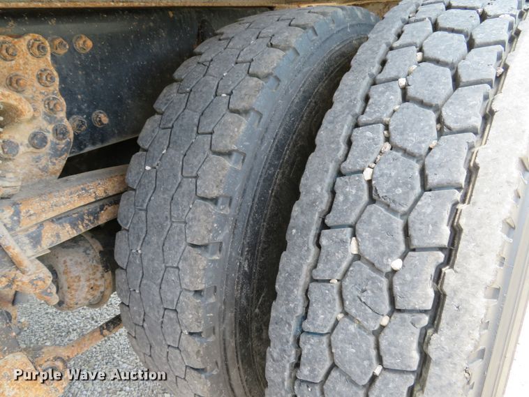 image for item DE8231 2004 Sterling Acterra dump truck