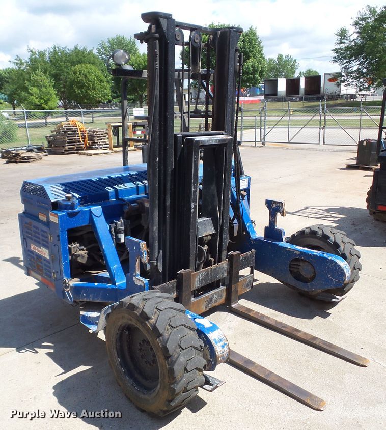 image for item DF0793 1997 Tail Gator 5000AWD forklift