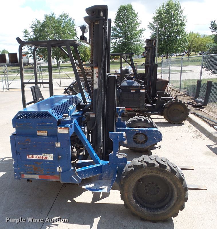 image for item DF0793 1997 Tail Gator 5000AWD forklift
