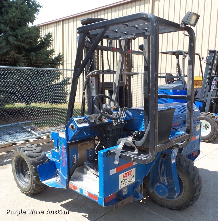 image for item DF0793 1997 Tail Gator 5000AWD forklift