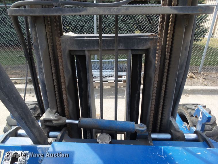 image for item DF0793 1997 Tail Gator 5000AWD forklift