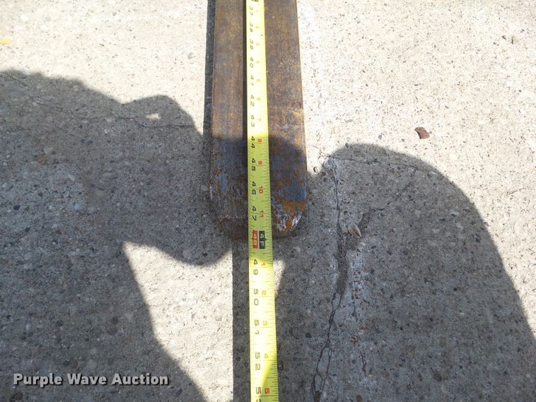 image for item DF0793 1997 Tail Gator 5000AWD forklift