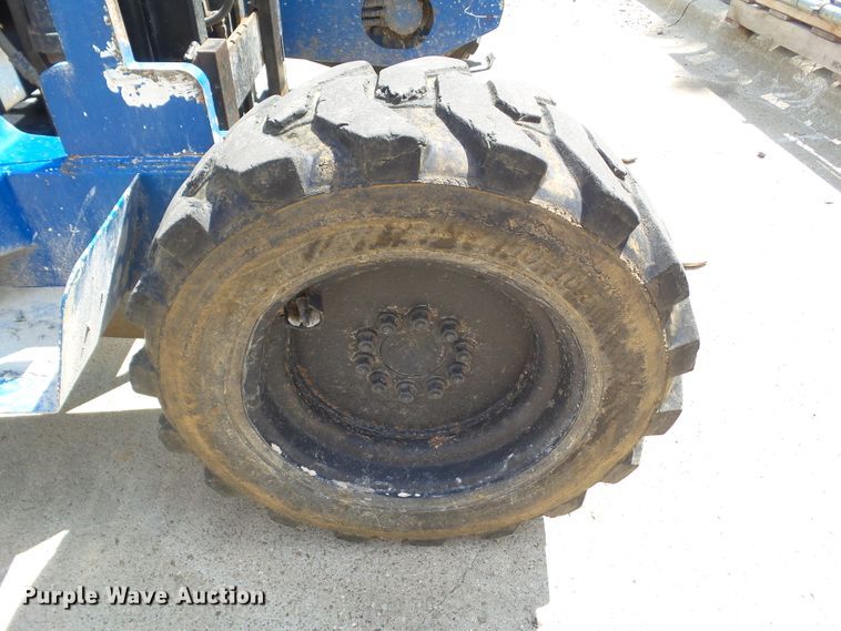 image for item DF0793 1997 Tail Gator 5000AWD forklift