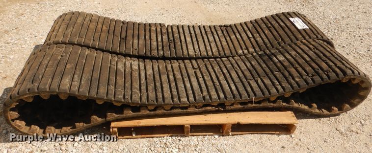 image for item DF6616 2011 Terex PT100G tracks